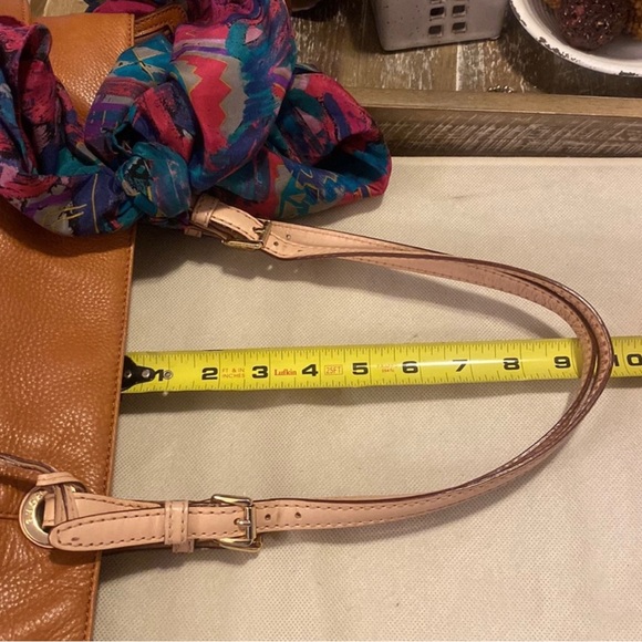 Michael Kors Shoulder Bag, 14 x 10 x 4 with 10” drop, Good Condition - Picture 5 of 13